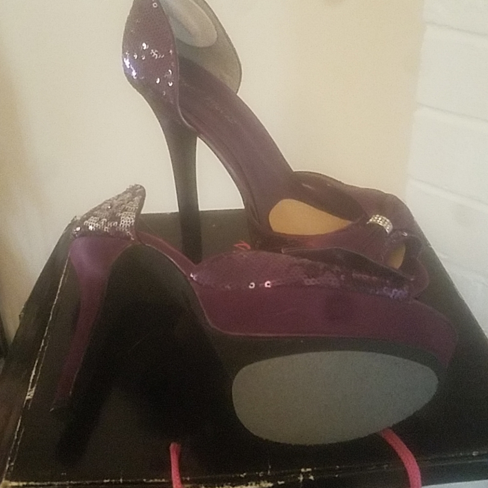 Shoes - Picture 3 of 5
